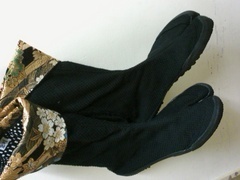 今回のｽﾃｰｼﾞｼｭｰｽﾞ(地下足袋)