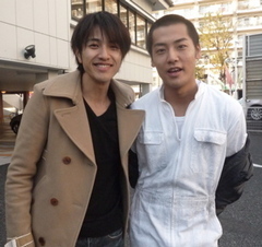 お兄～ちゃん(:_